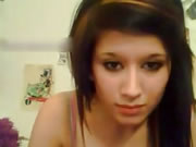 漂亮洋妹在直播展示完美身材