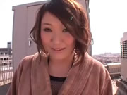 圓奶肥臀的少婦戶外狂晃對大奶子